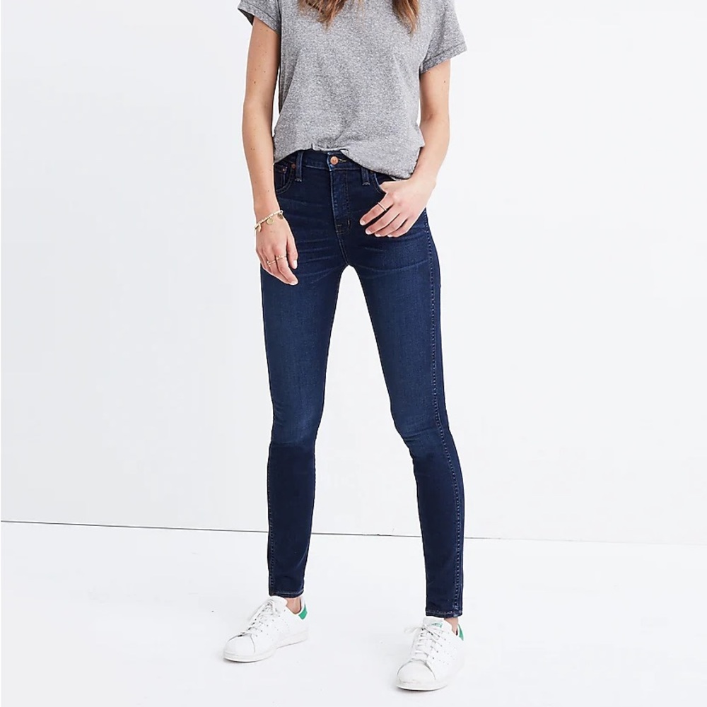 Almost New Madewell petite 10" high-rise skinny jeans in hayes wash